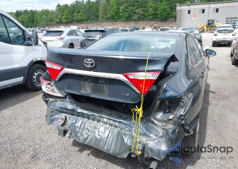 2015 Toyota Camry Le z USA, uszkodzony, nr VIN 4T4BF1FK9FR462131
